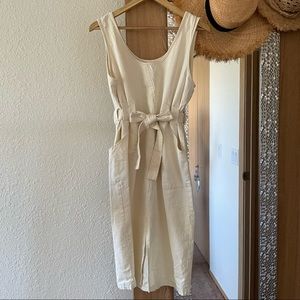 Tie-waist dress in cream color